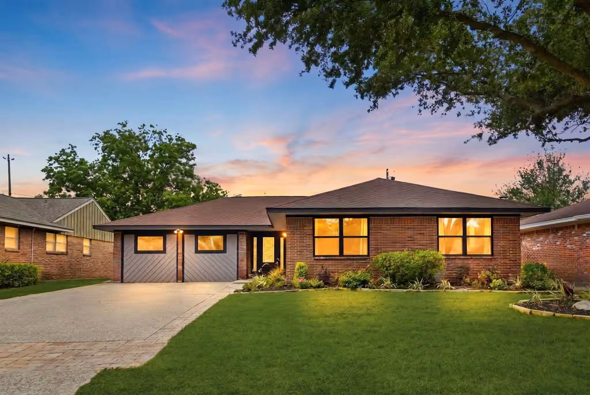 Photo 2 of 5714 Nina Lee Lane, Houston, TX