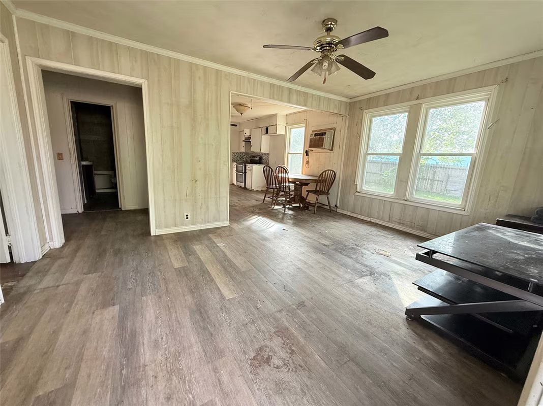 Photo 5 of 507 N Orange Street, Sweeny, TX