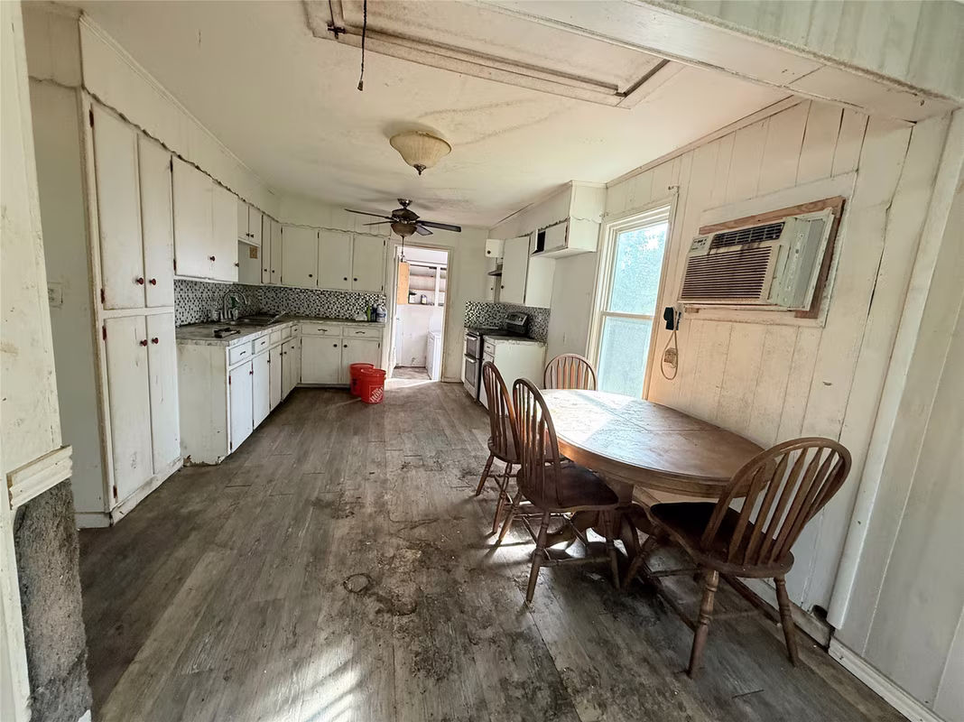 Photo 6 of 507 N Orange Street, Sweeny, TX