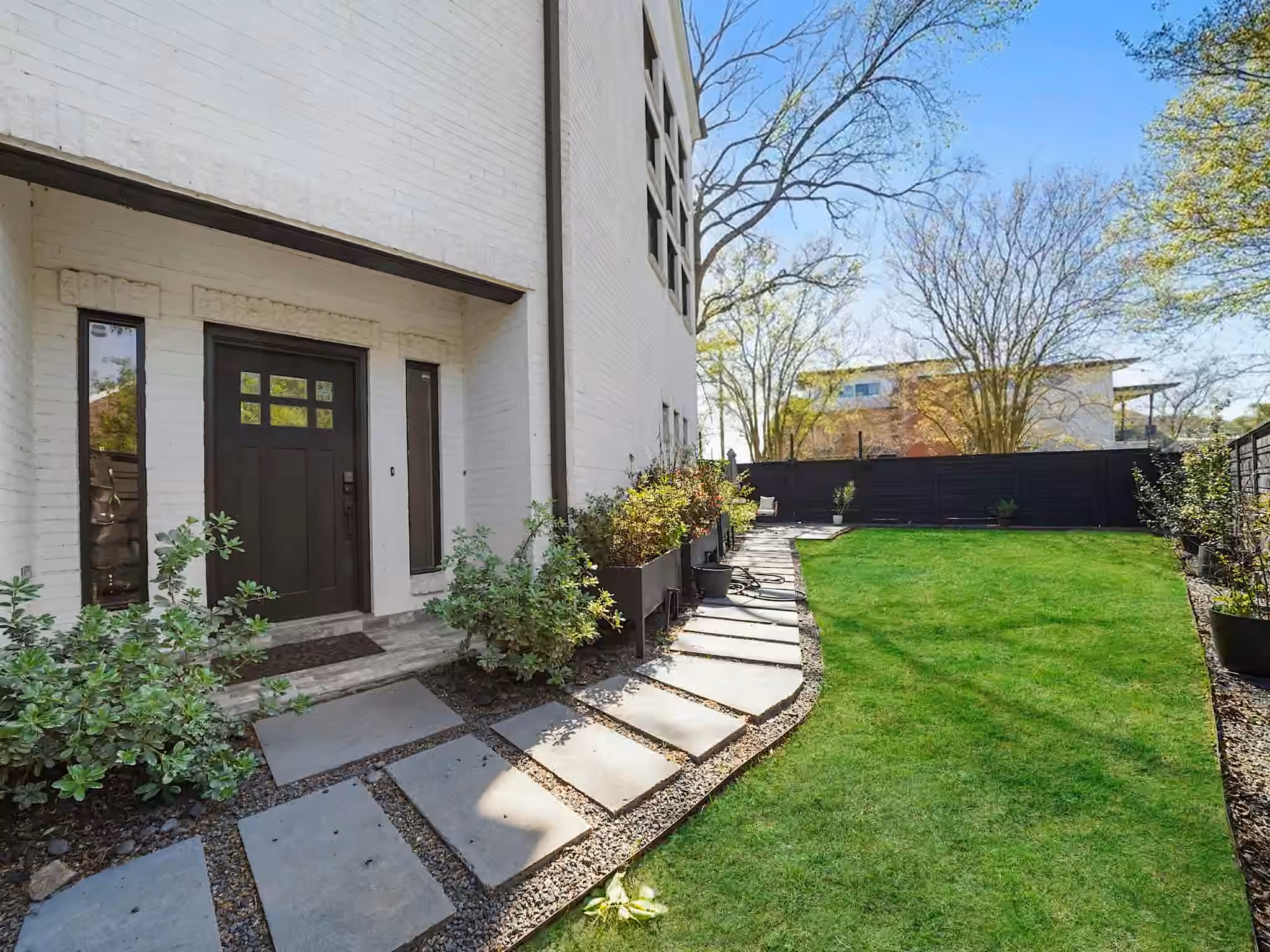 Photo 3 of 1231 Jackson Boulevard, Houston, TX