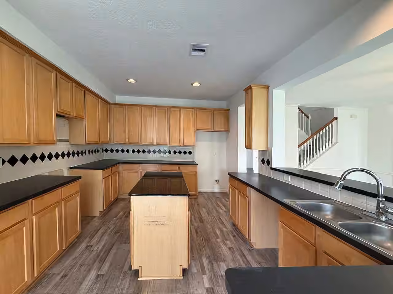 Photo 6 of 14815 Thomas Mill Lane, Sugar Land, TX