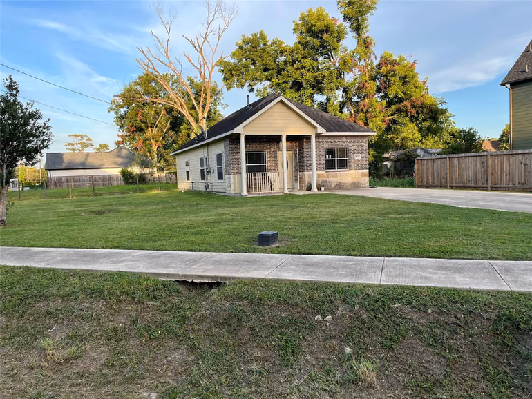 Photo 7 of 5630 Shreveport Boulevard, Houston, TX