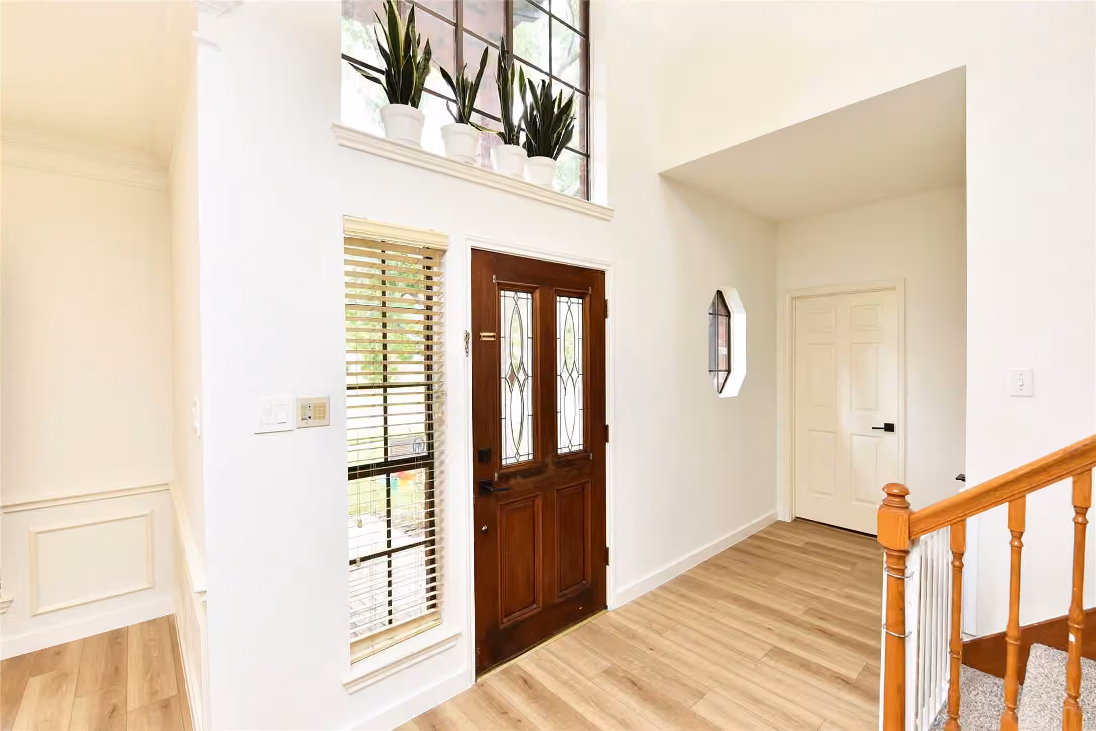 Photo 6 of 1110 Lake Estates Drive, Sugar Land, TX