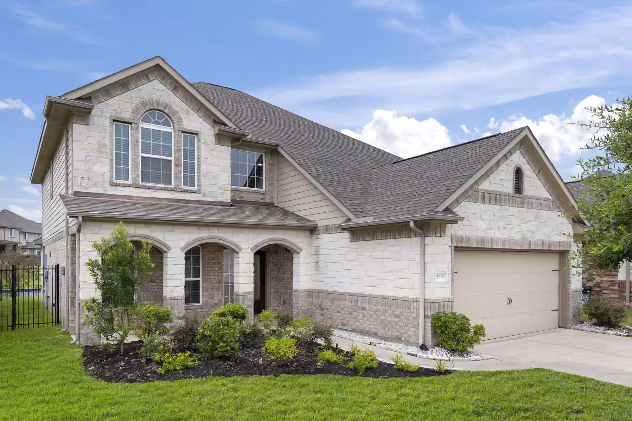 Photo of 3719 Lake Bend Shore Drive, Spring, TX