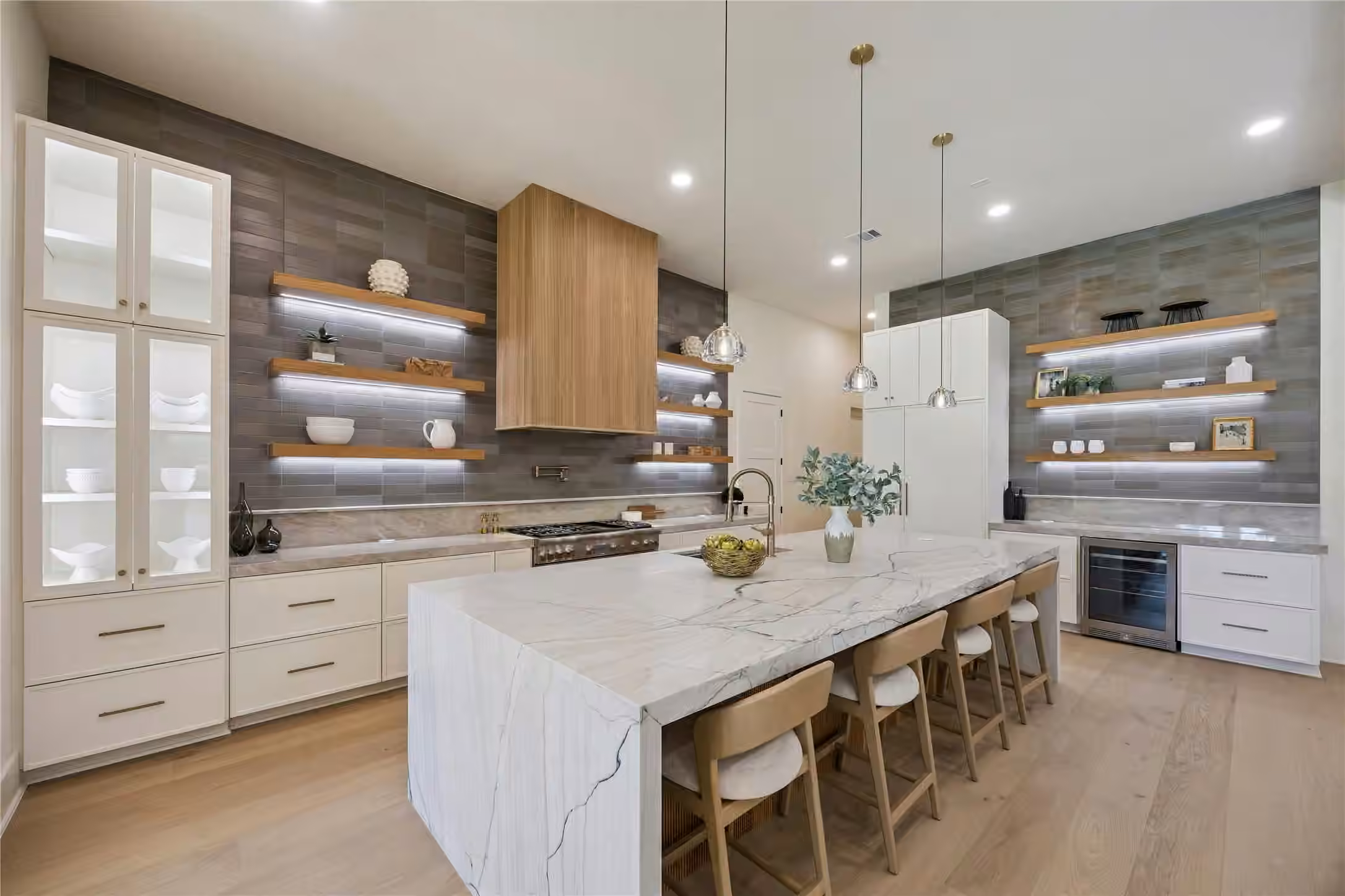 Photo 5 of 539 W 34th Street, Houston, TX