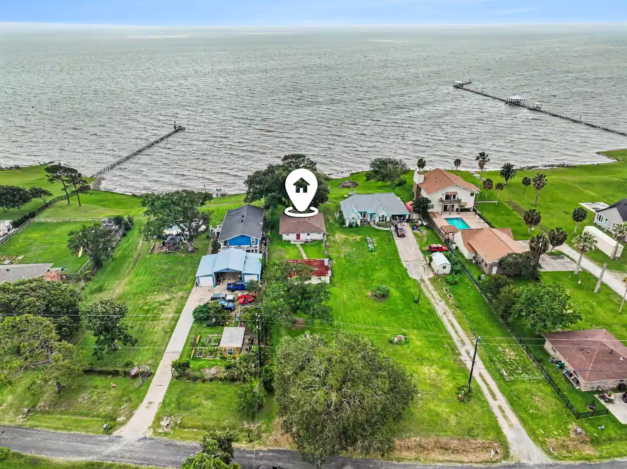 Photo of 10518 Ocean Drive, Beach City, TX
