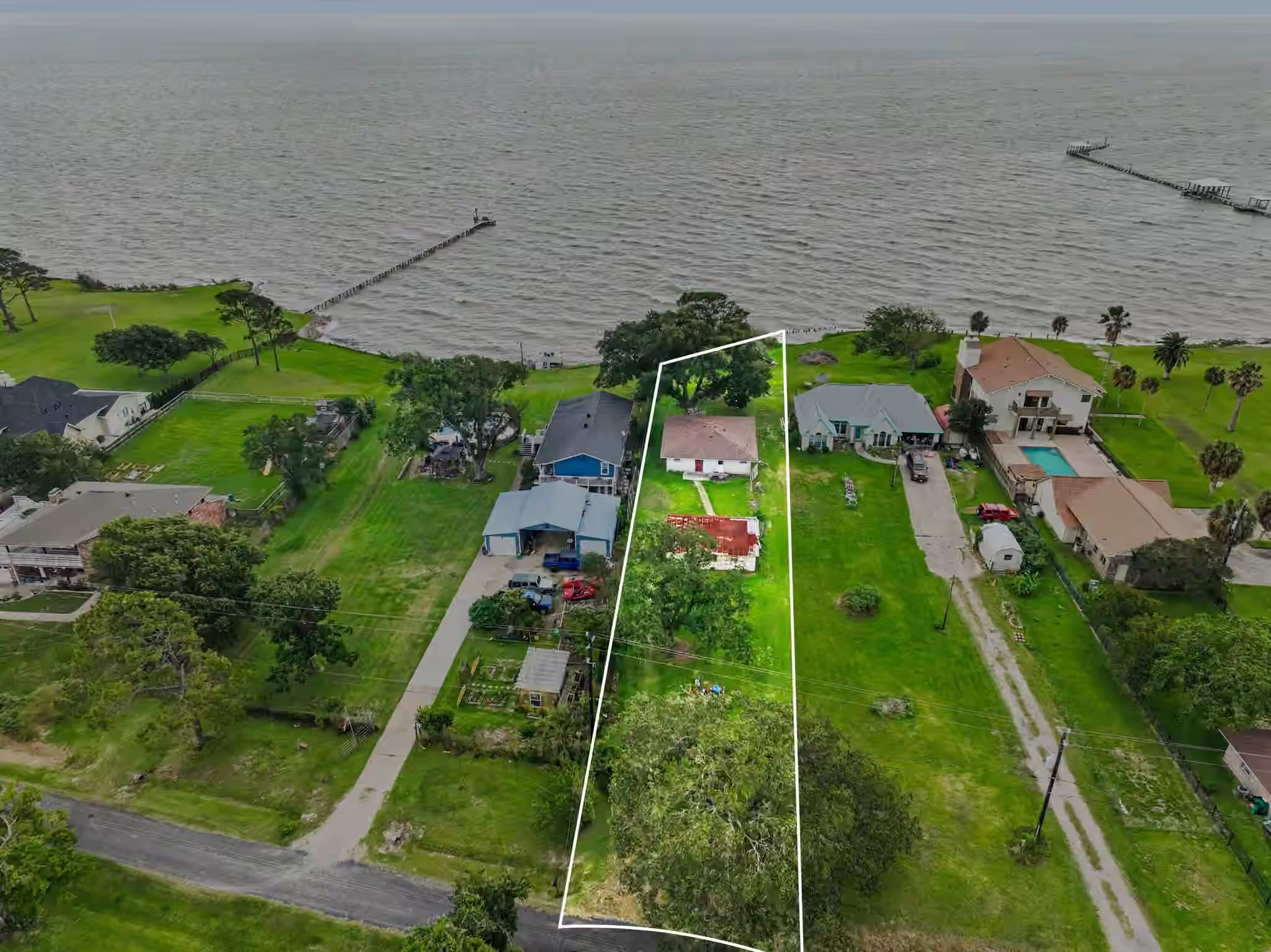 Photo 2 of 10518 Ocean Drive, Beach City, TX