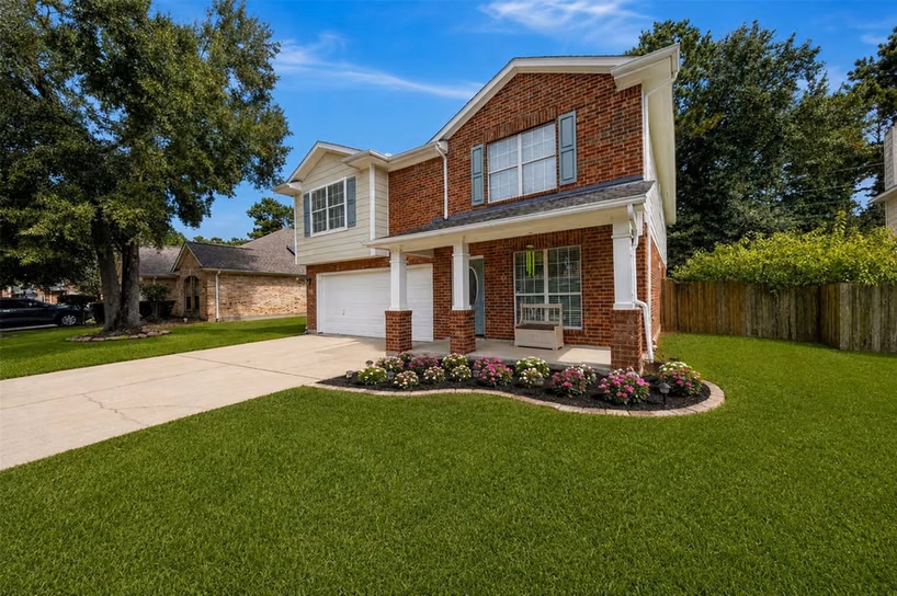 Photo 3 of 9130 Rolling Rapids Road, Humble, TX