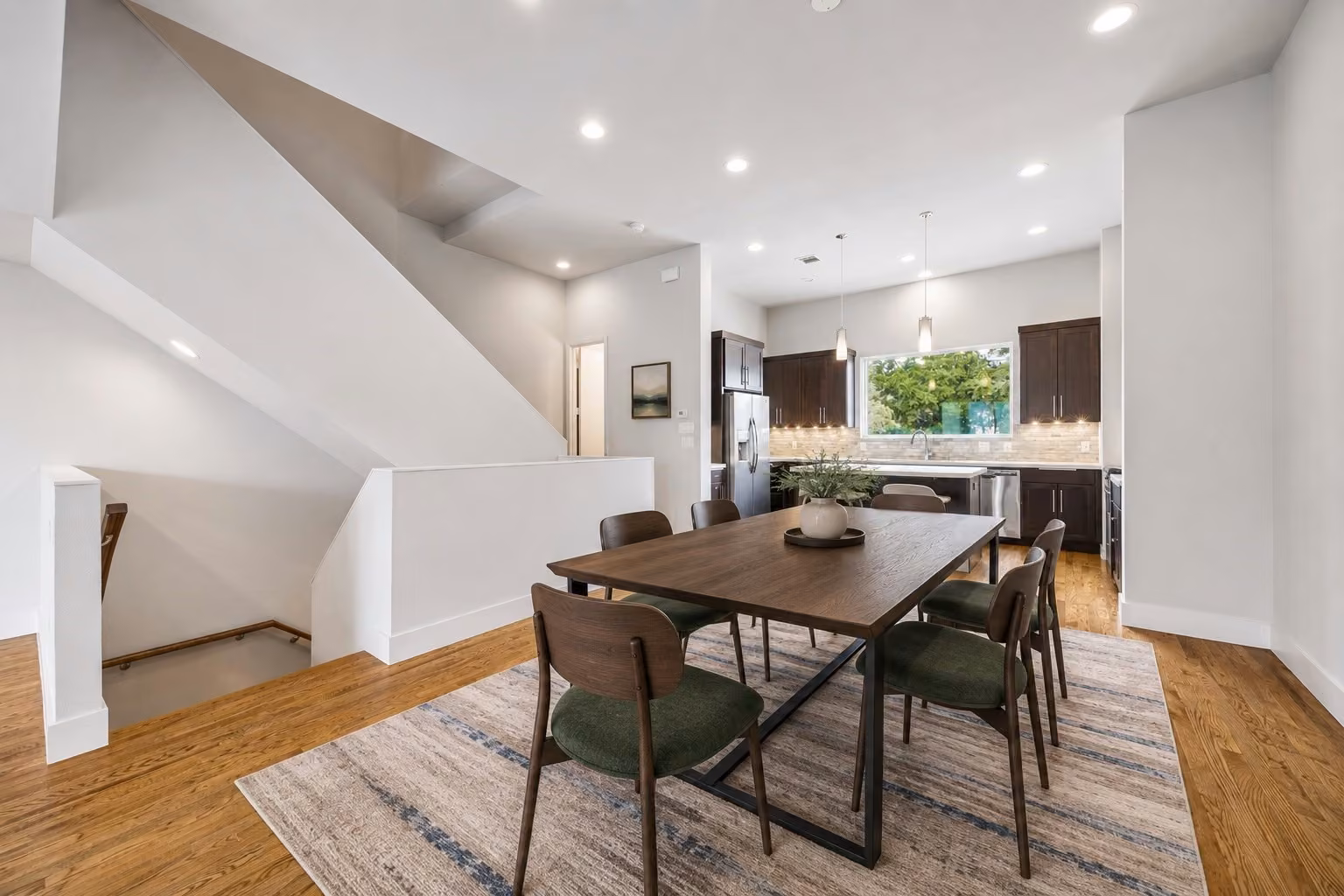 Photo of 864 Wakefield Drive E, Houston, TX 77018