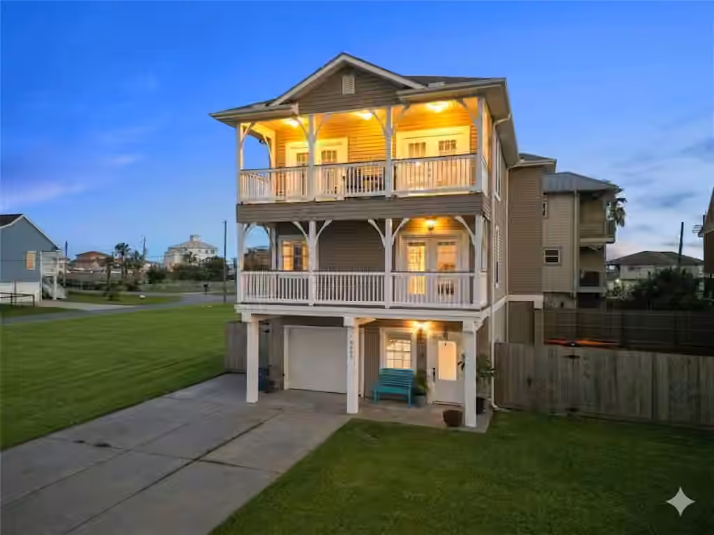 Photo 4 of 9605 Teichman Road, Galveston, TX
