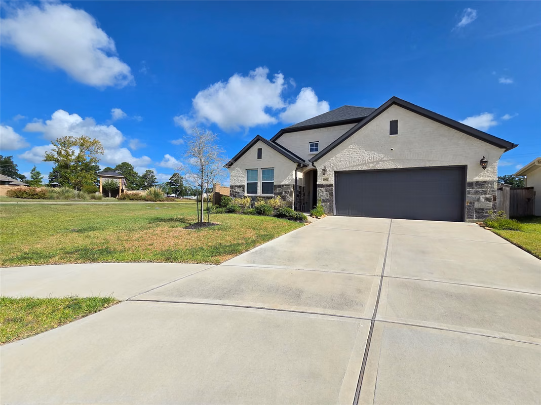 Photo 3 of 1903 Hickory Grove Lane, Tomball, TX