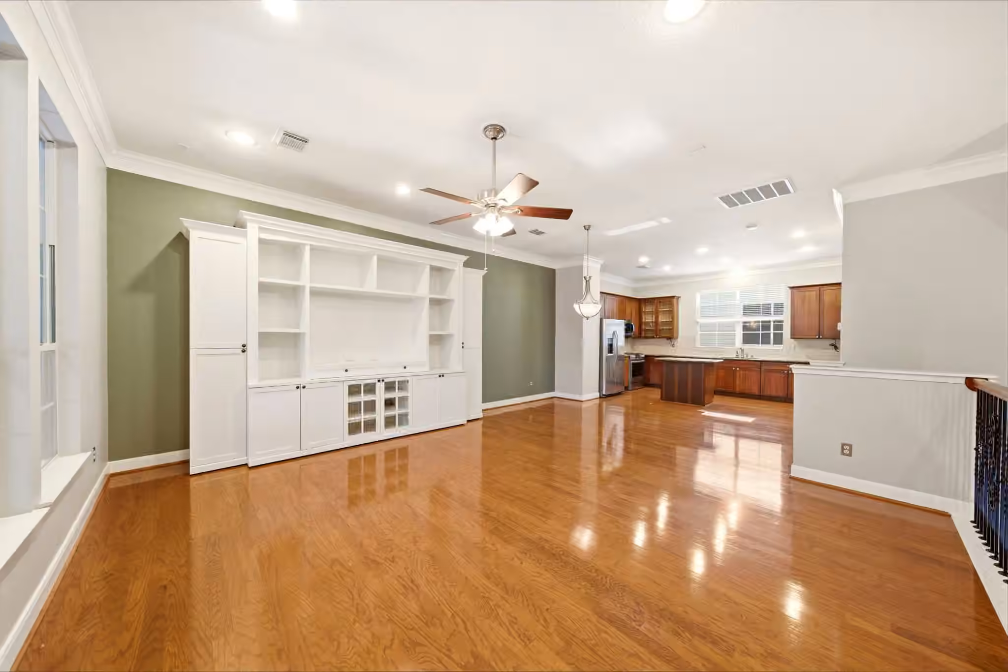 Photo 2 of 1240 Prince Street, Houston, TX