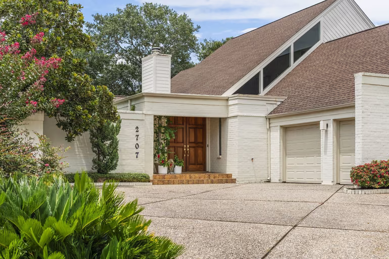 Photo of 2707 Highland Court, Sugar Land, TX