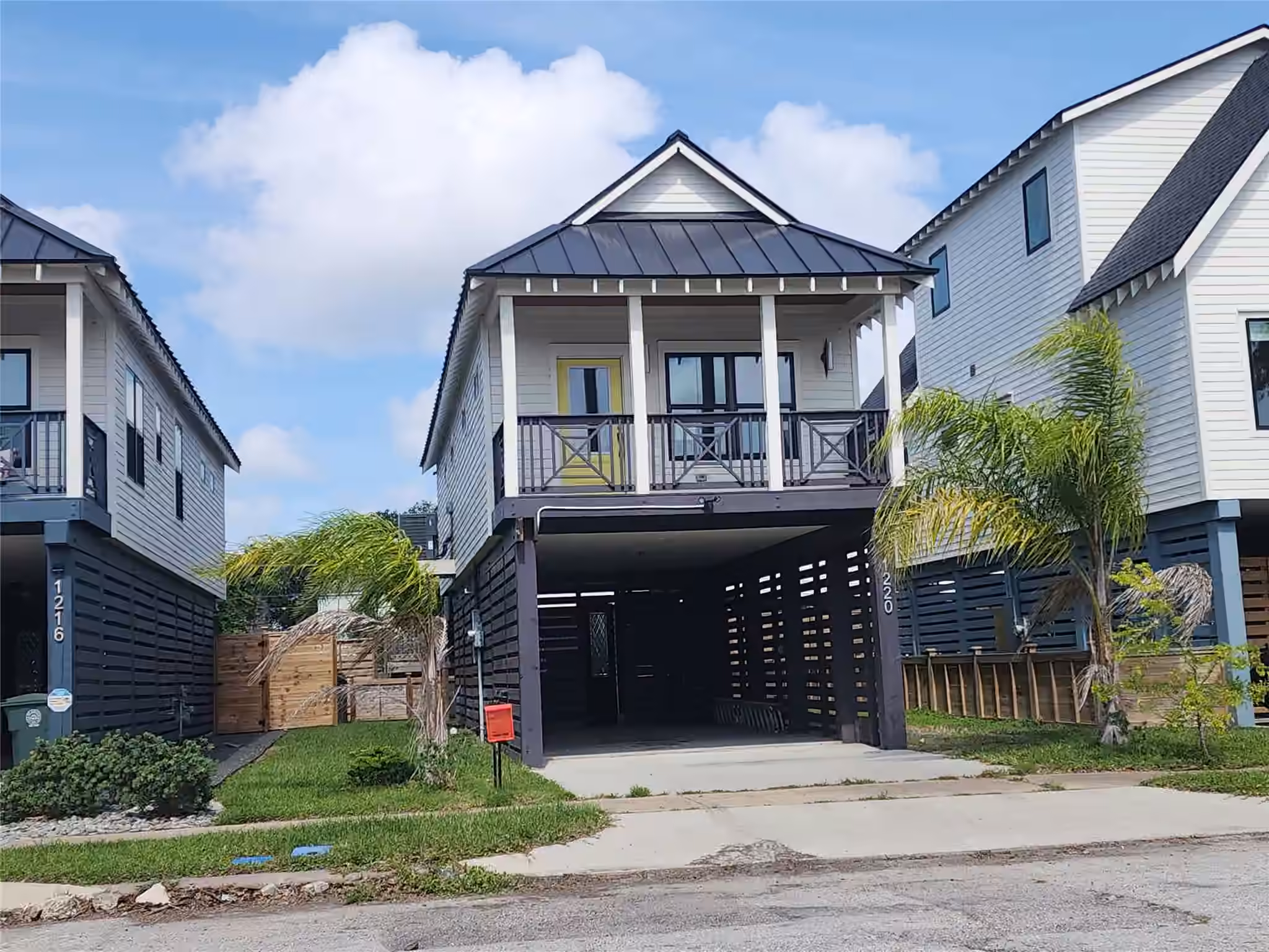 Photo of 1220 32nd Street, Galveston, TX