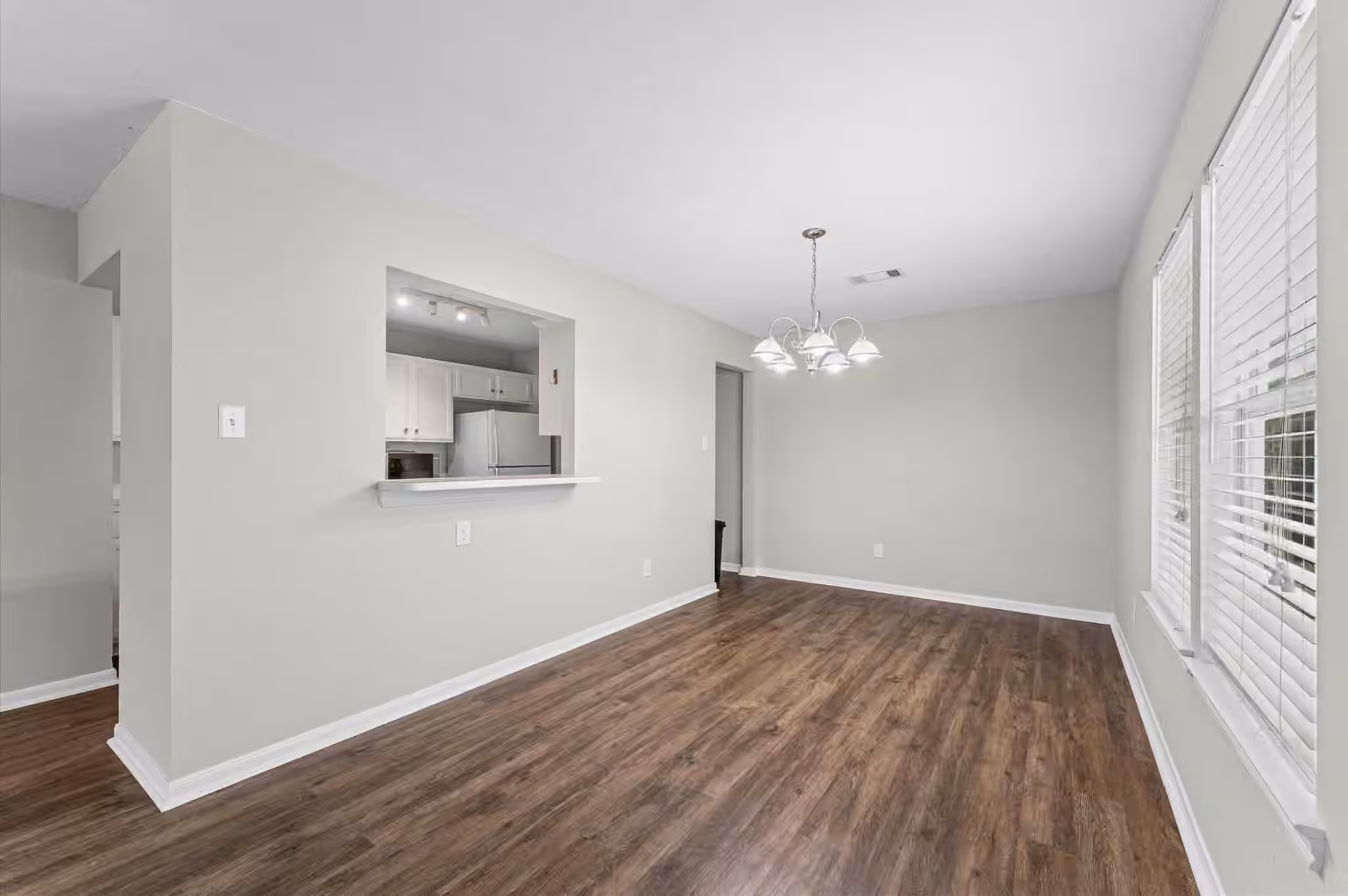 Photo 7 of 1424 Ruthven Street, Houston, TX