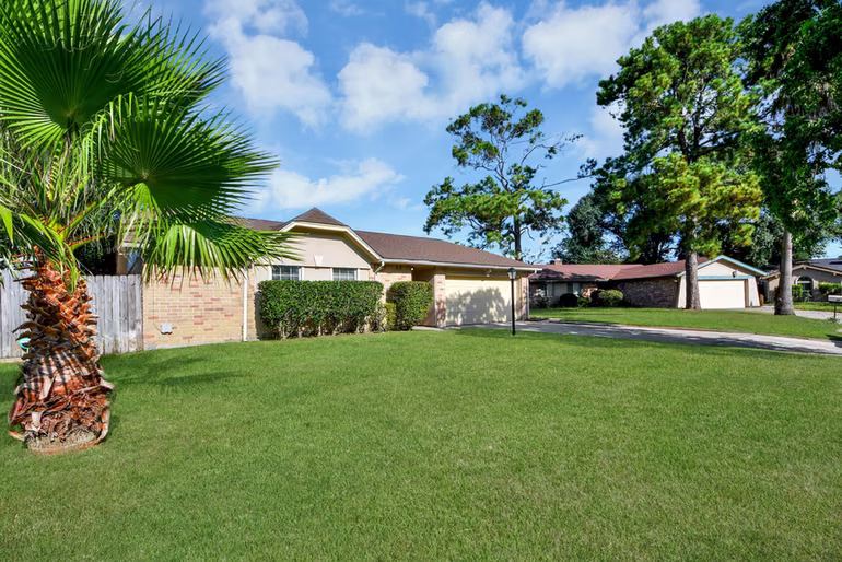 Photo 7 of 8407 Rivercross Road, Houston, TX