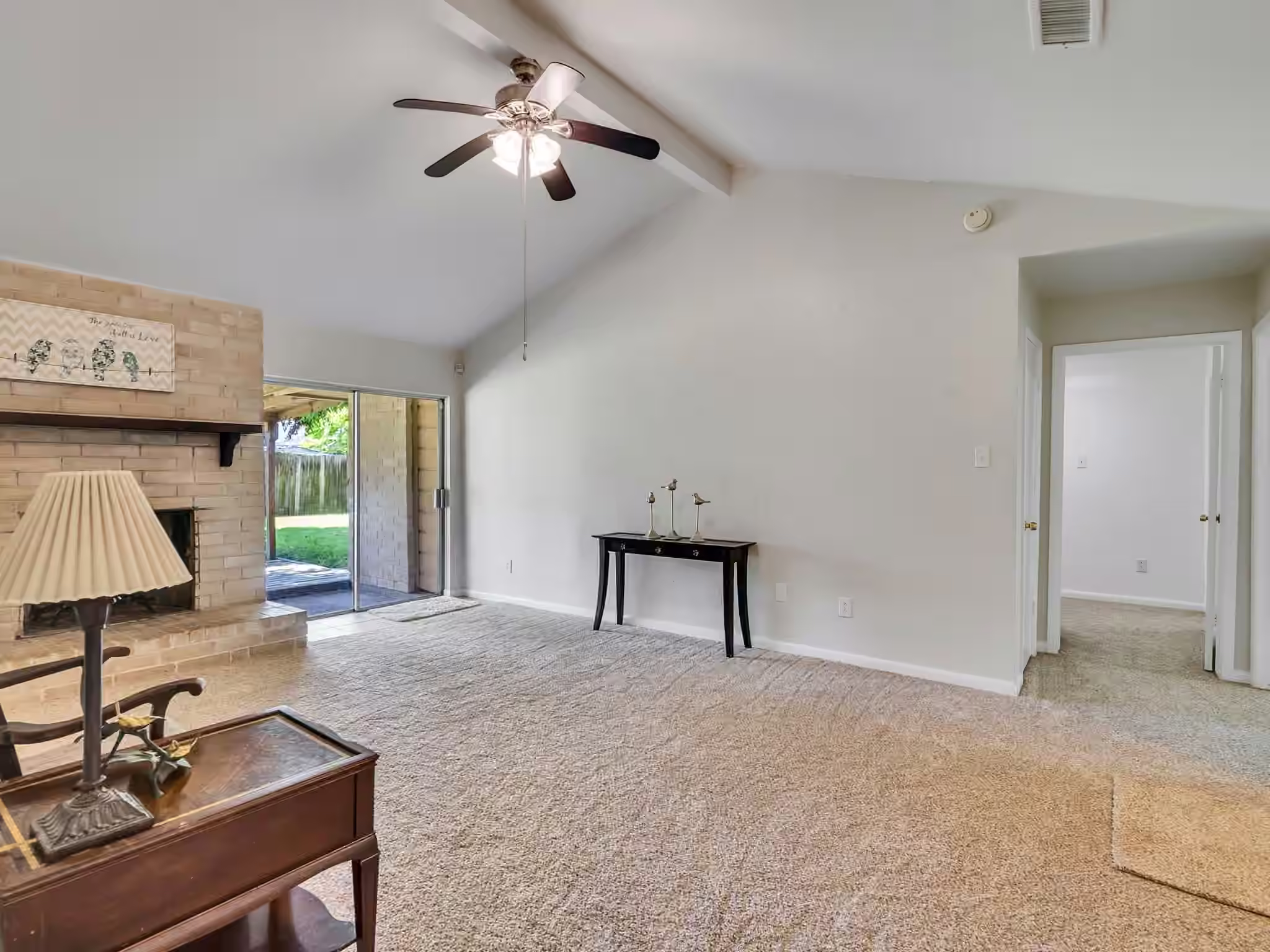 Photo 4 of 16811 Stardale Lane, Friendswood, TX