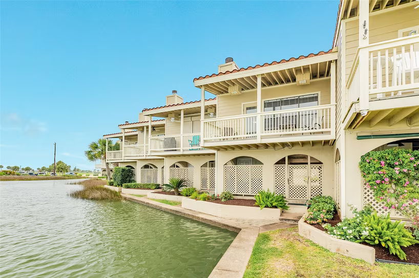 Photo 2 of 19 Dana Drive A, Galveston, TX