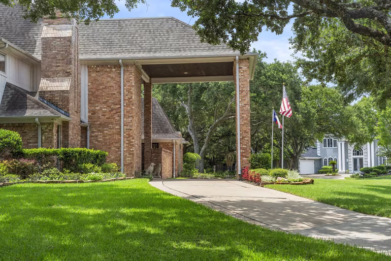 Photo 4 of 3 Regent Court, Sugar Land, TX