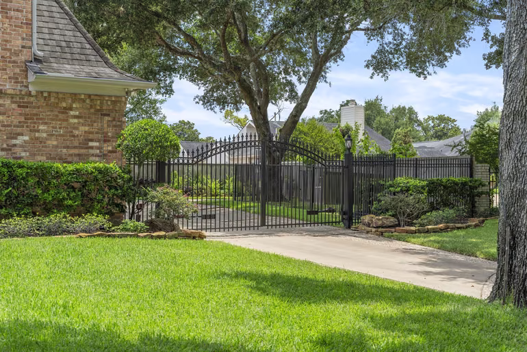 Photo 6 of 3 Regent Court, Sugar Land, TX