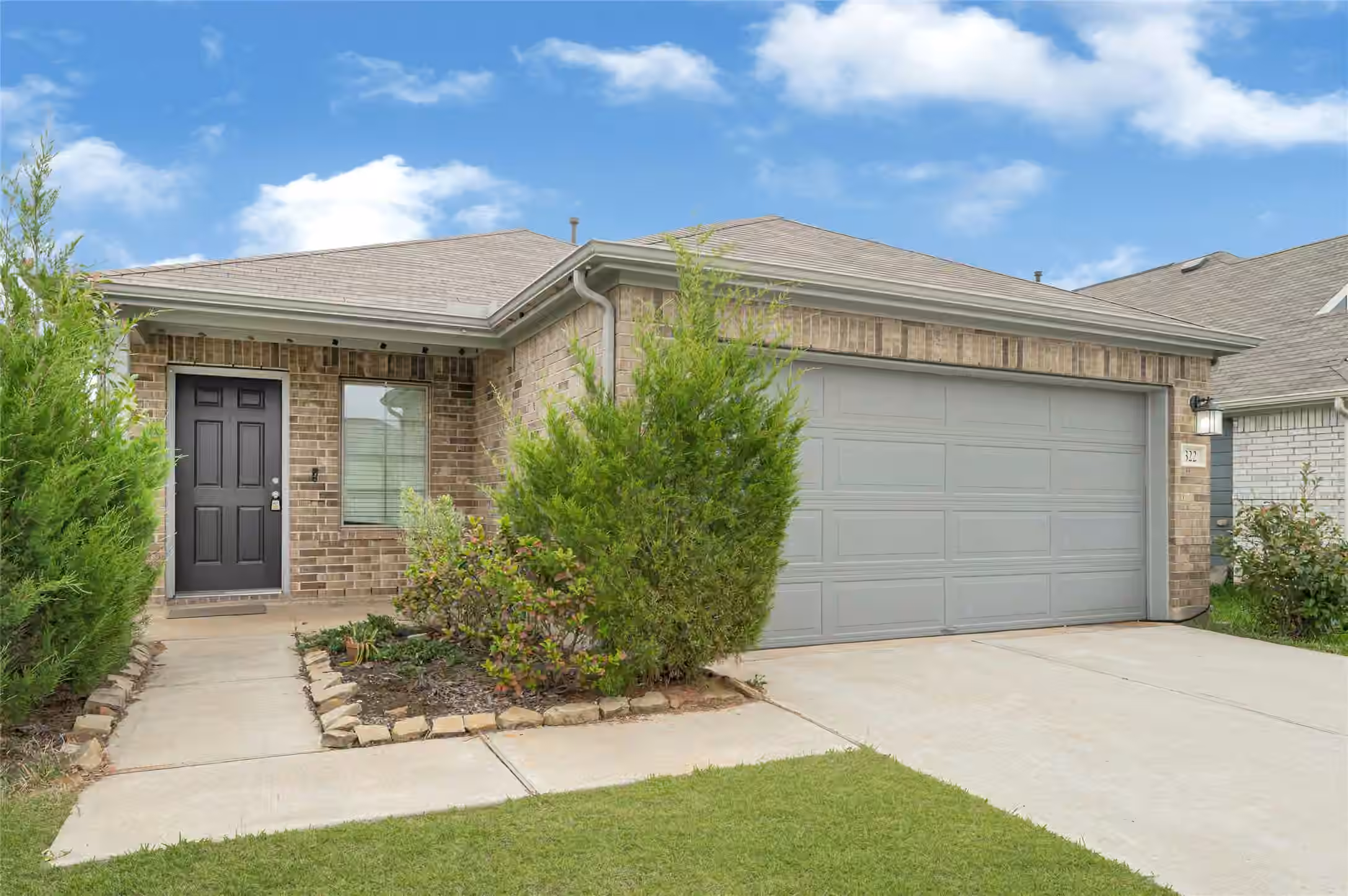 Photo of 322 Pickwick Gardens Lane, Magnolia, TX 77354