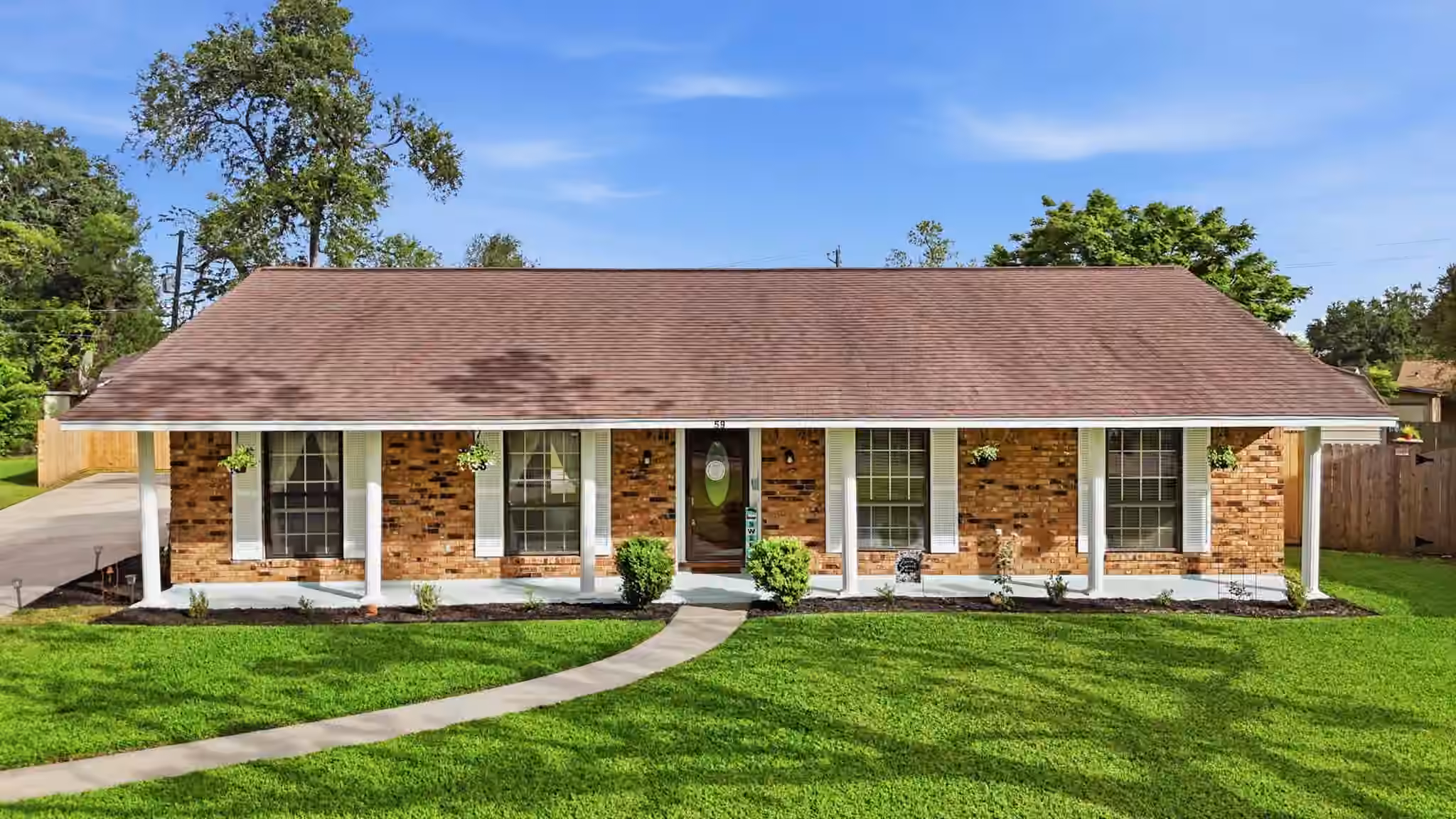 Photo of 59 S Shamrock Court, Lake Jackson, TX 77566