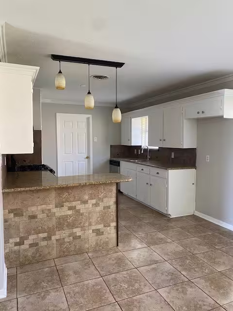 Photo 6 of 514 Green Avenue, Palacios, TX