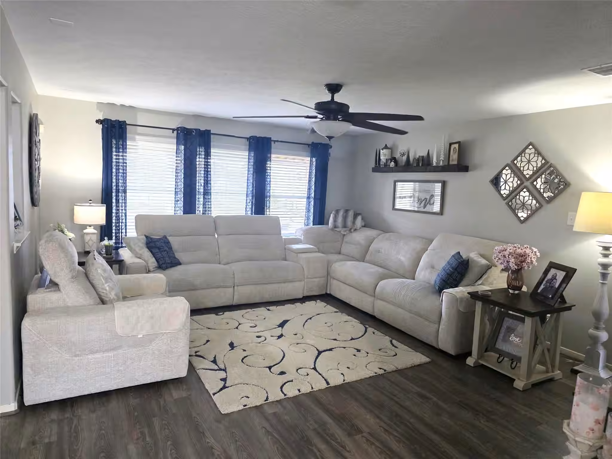 Photo 5 of 2301 Zavalla Drive, Deer Park, TX