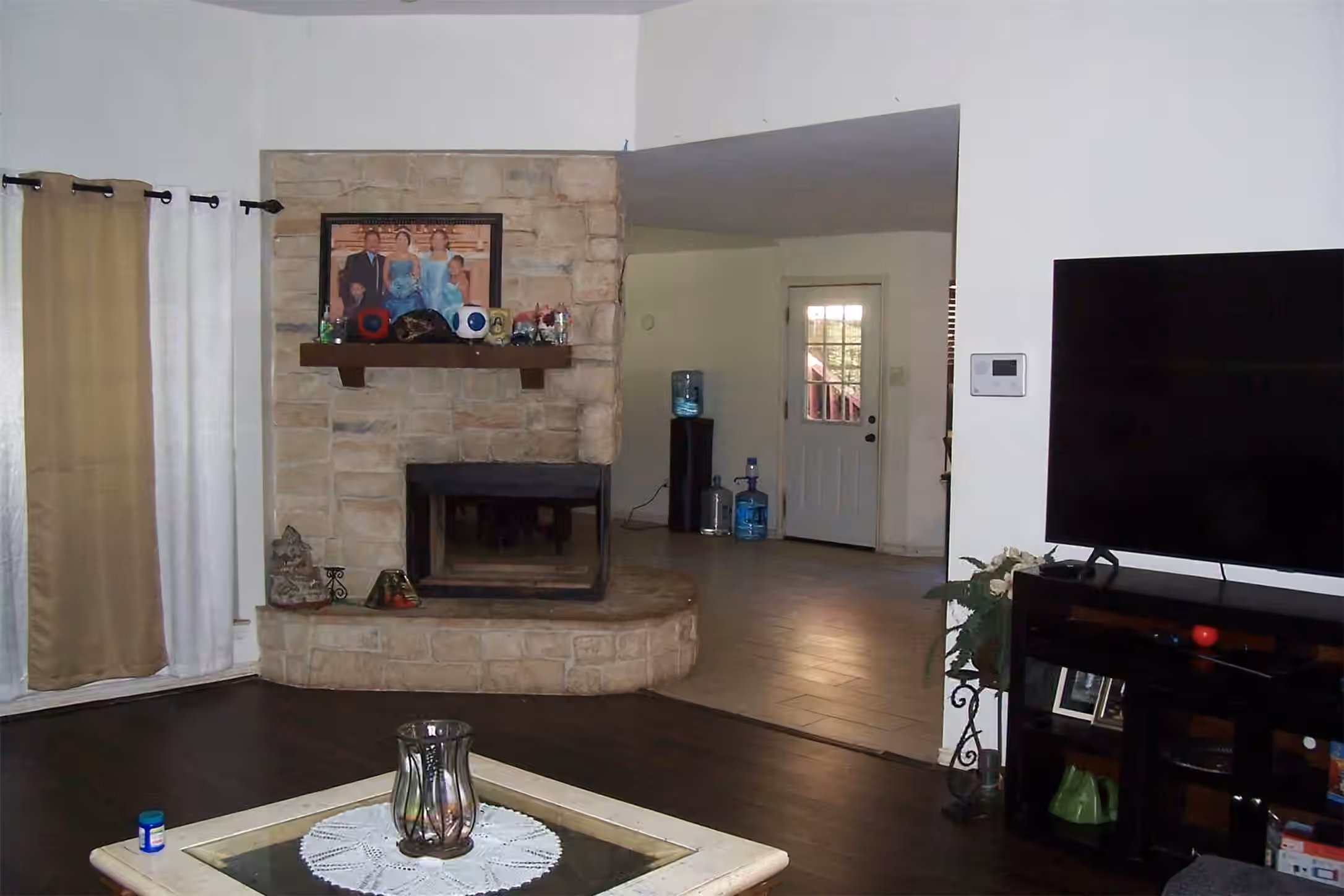 Photo 2 of 12110 HILLCREST DR, Pinehurst, TX