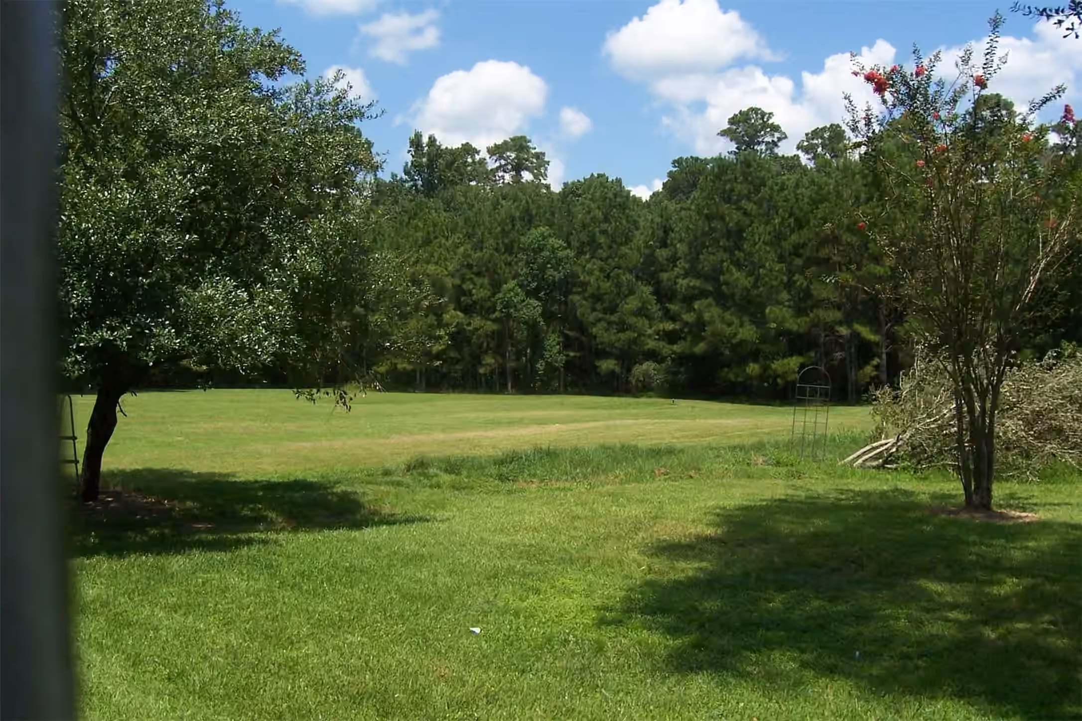 Photo 4 of 12110 HILLCREST DR, Pinehurst, TX
