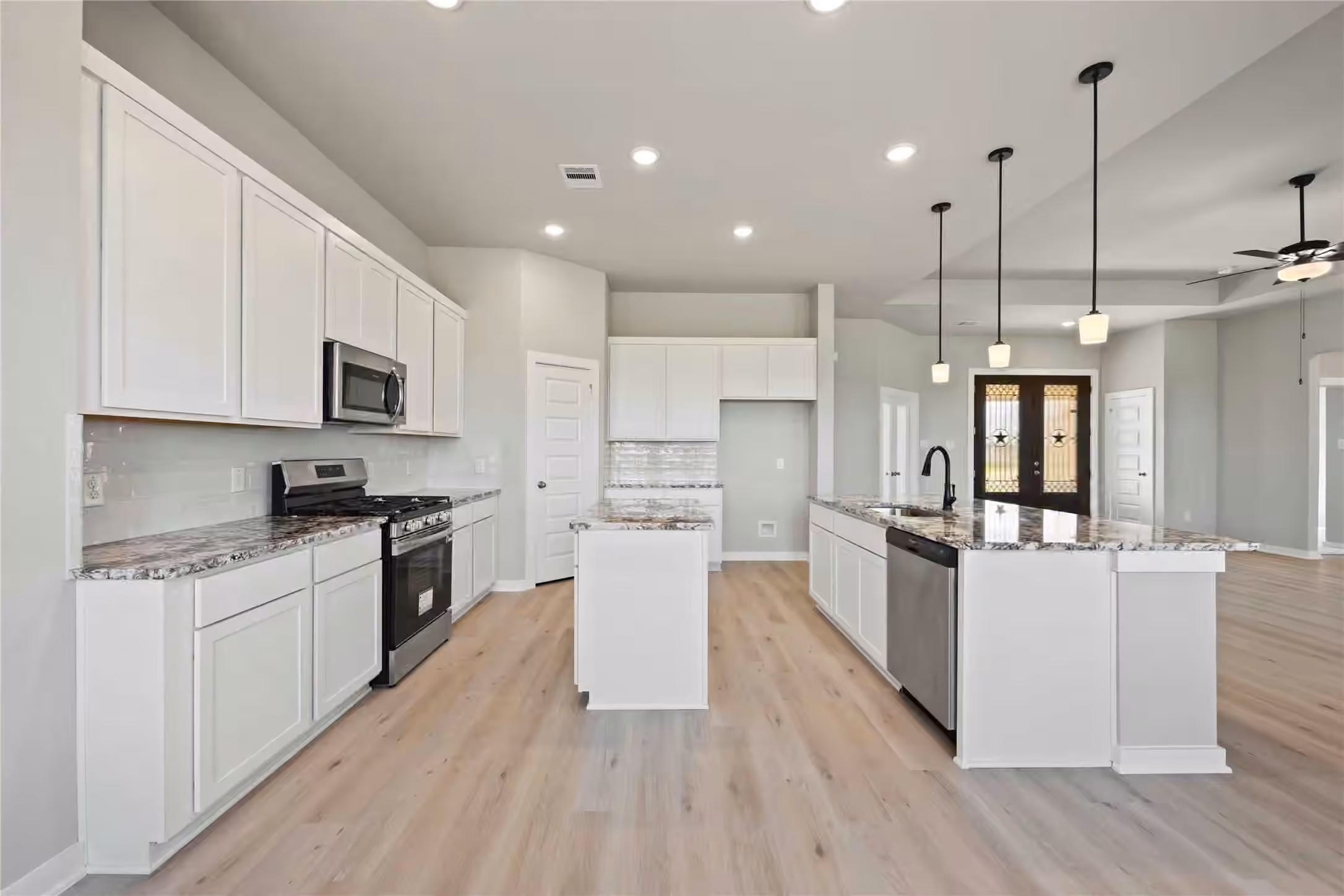 Photo 6 of 6702 Pelican Lane, Beasley, TX