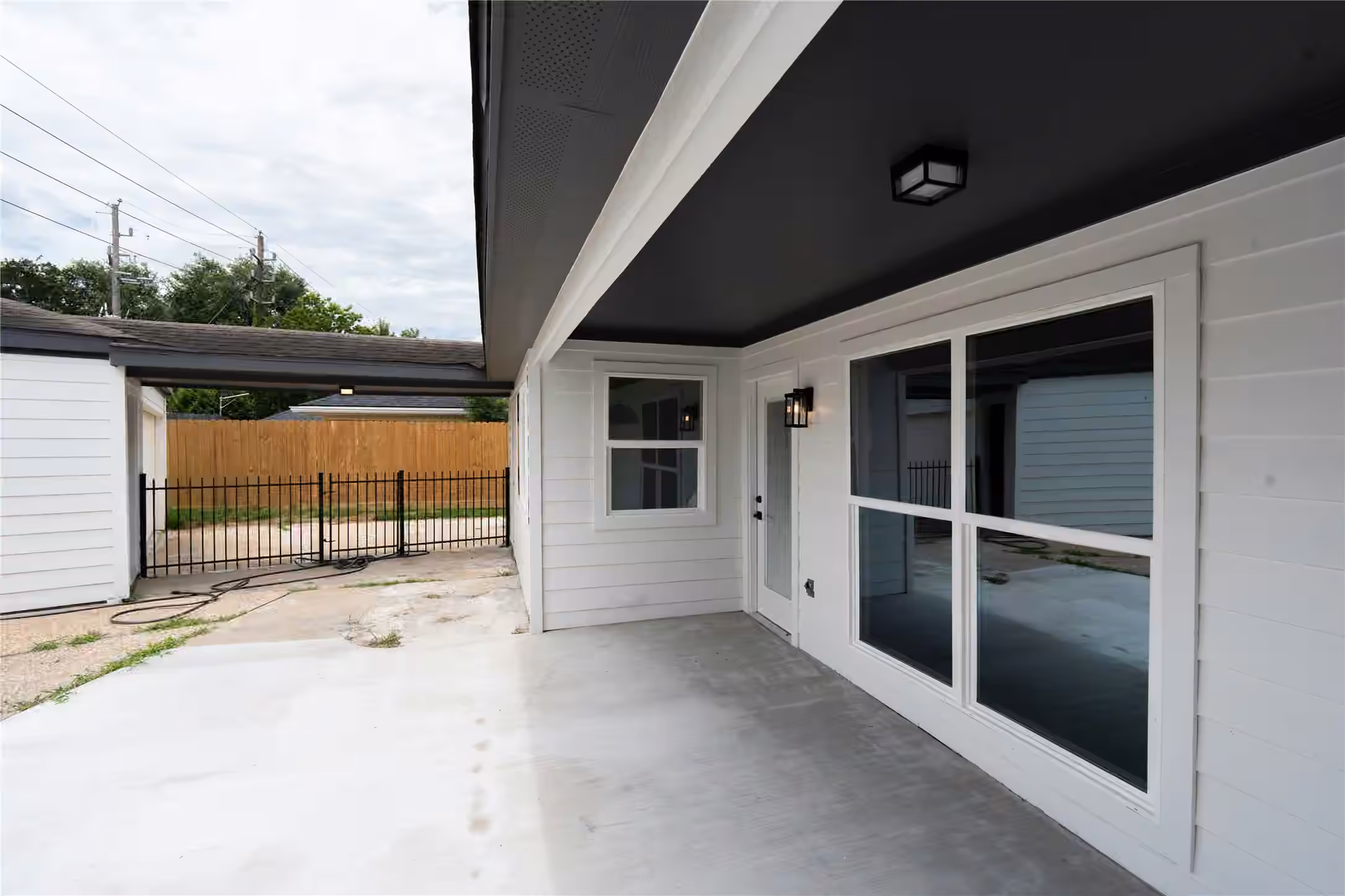 Photo 5 of 4531 Hickory Downs Drive, Houston, TX
