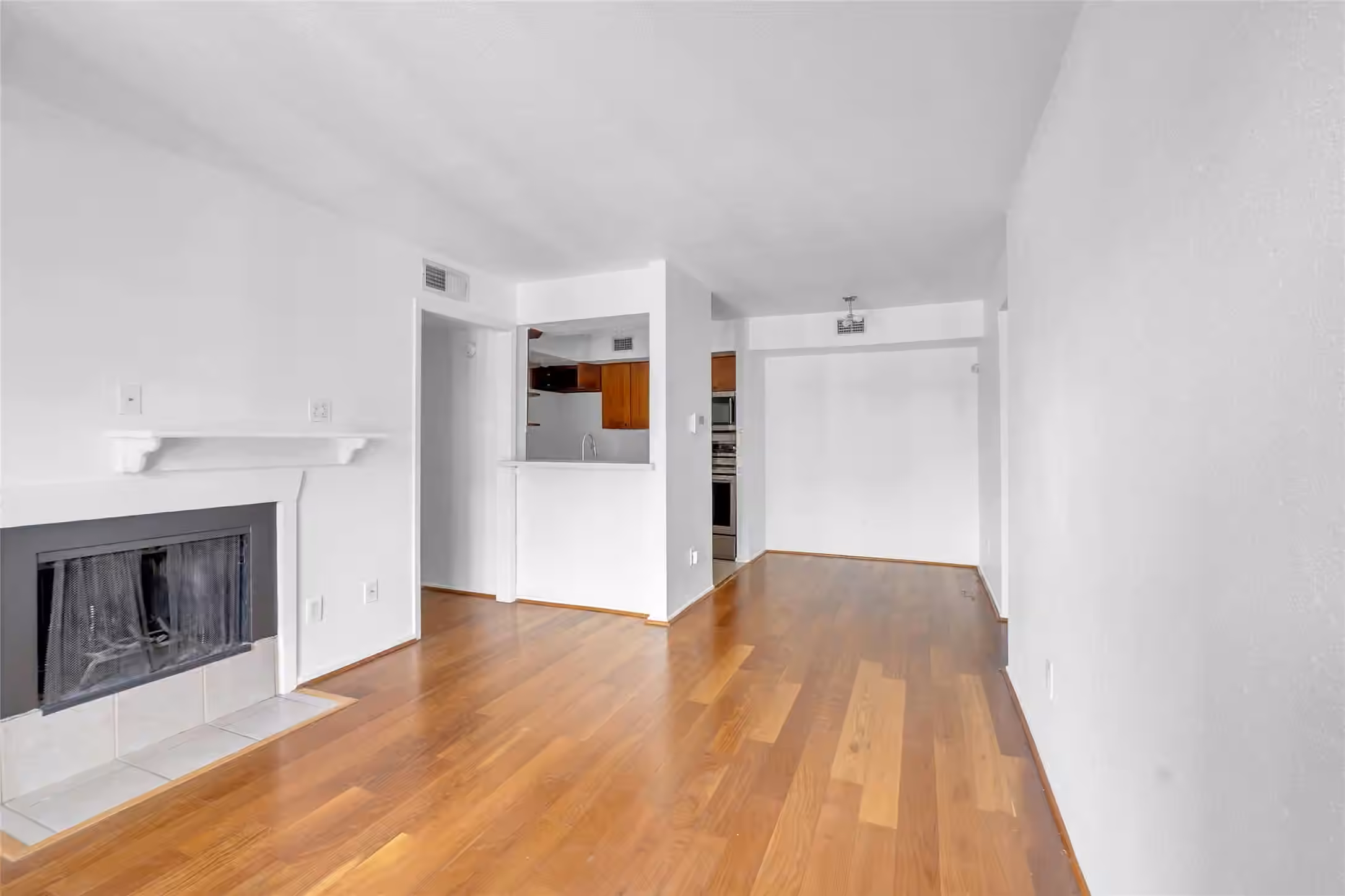 Photo 2 of 18511 Egret Bay Boulevard 502, Webster, TX