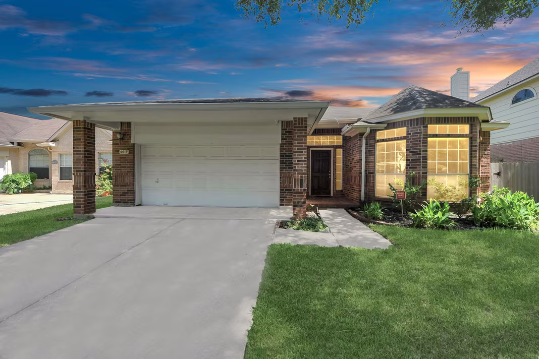 Photo of 4615 Jaymar Drive, Sugar Land, TX