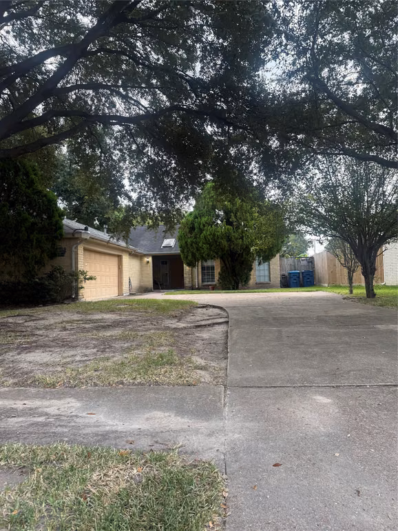 Photo of 8222 Ridge Forest Drive, Houston, TX 77088