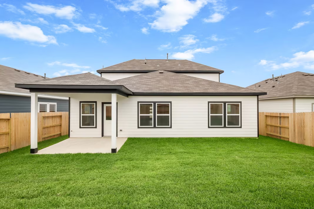 Photo 3 of 533 Wax Myrtle Way, Hockley, TX