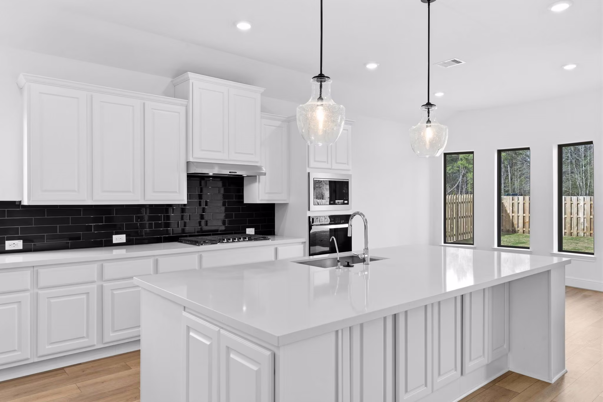 Photo 5 of 1716 Howler Way, Montgomery, TX