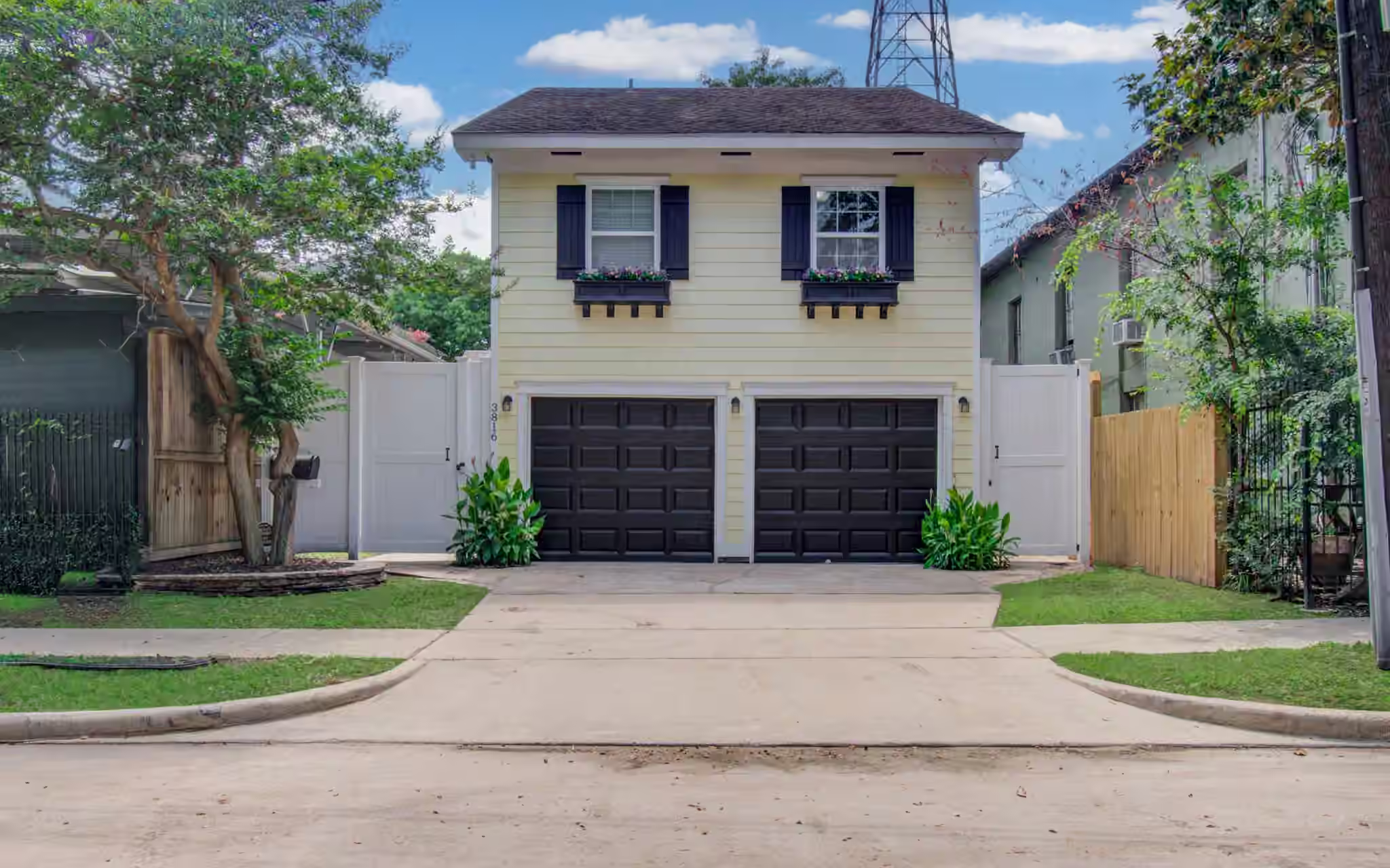 Photo of 3816 Brandt Street, Houston, TX