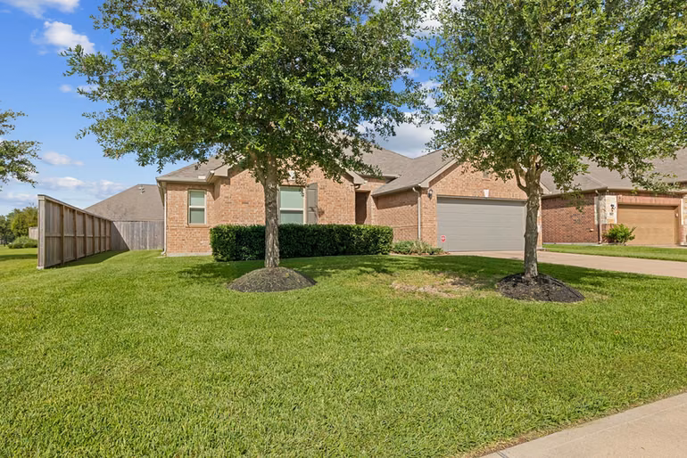 Photo 3 of 3286 Havenwood Chase Lane, Pearland, TX