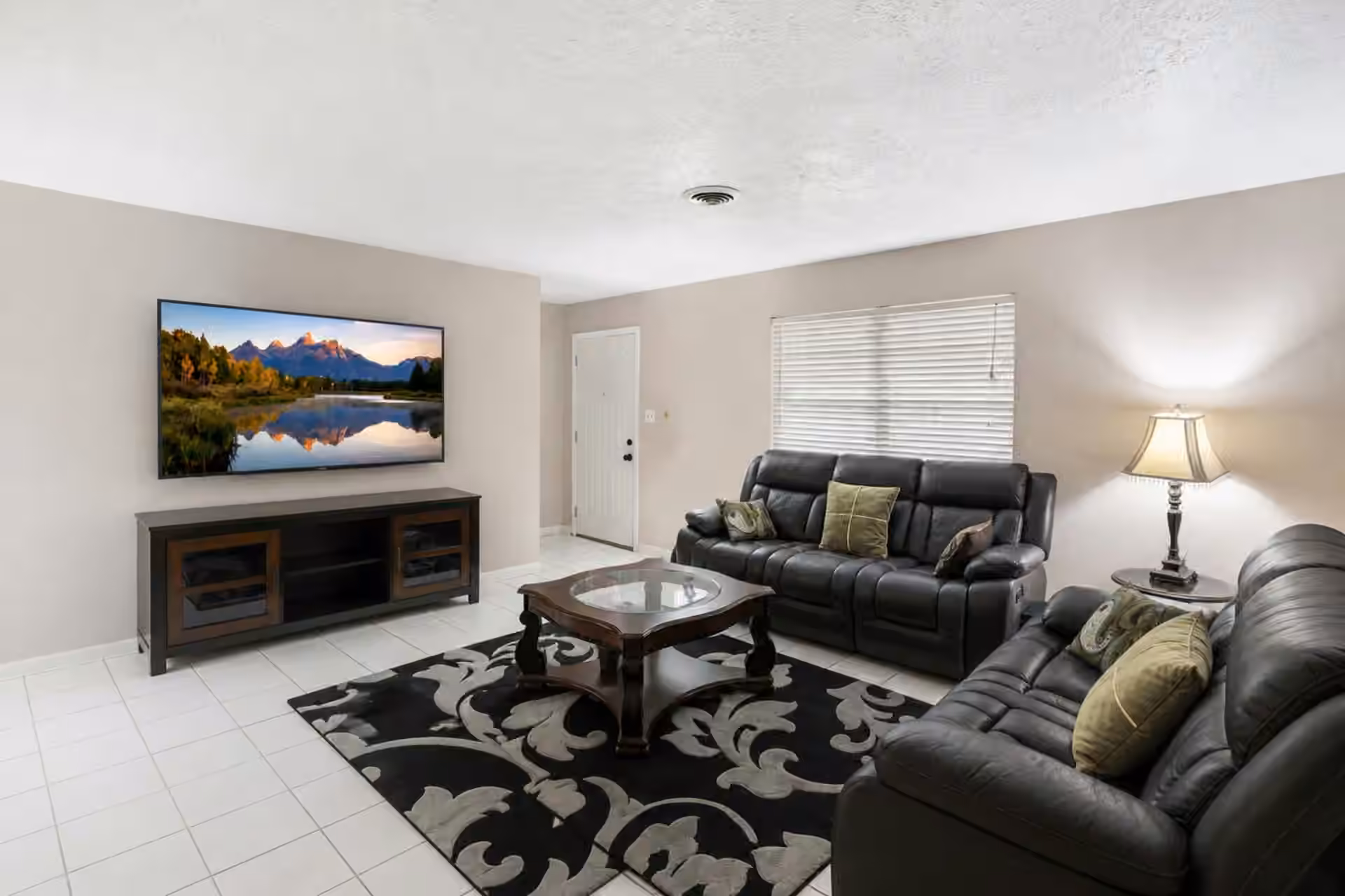 Photo 3 of 10922 Ivyridge Road, Houston, TX