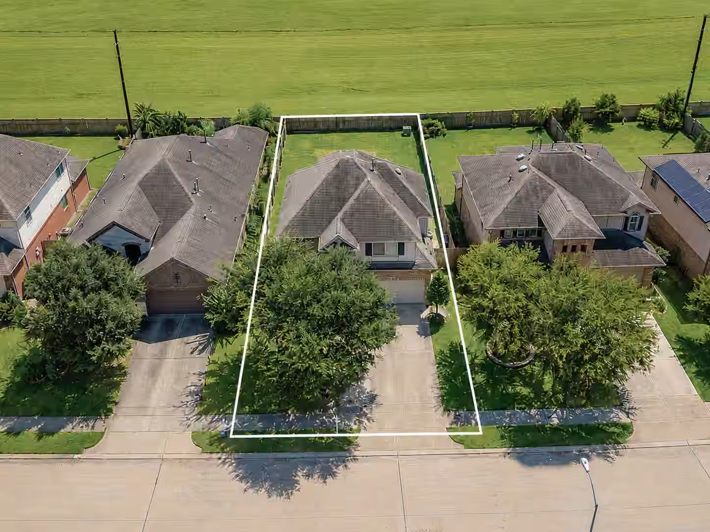 Photo 2 of 17115 Verde Park Lane, Cypress, TX