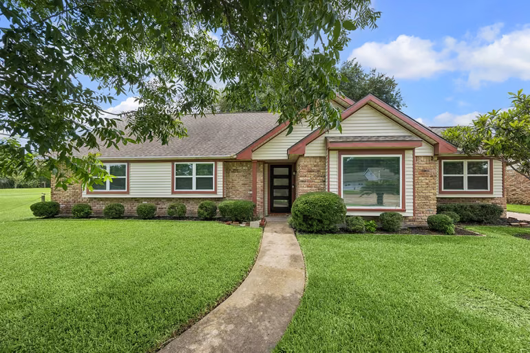 Photo of 2503 Moss Hill Drive, Houston, TX 77080