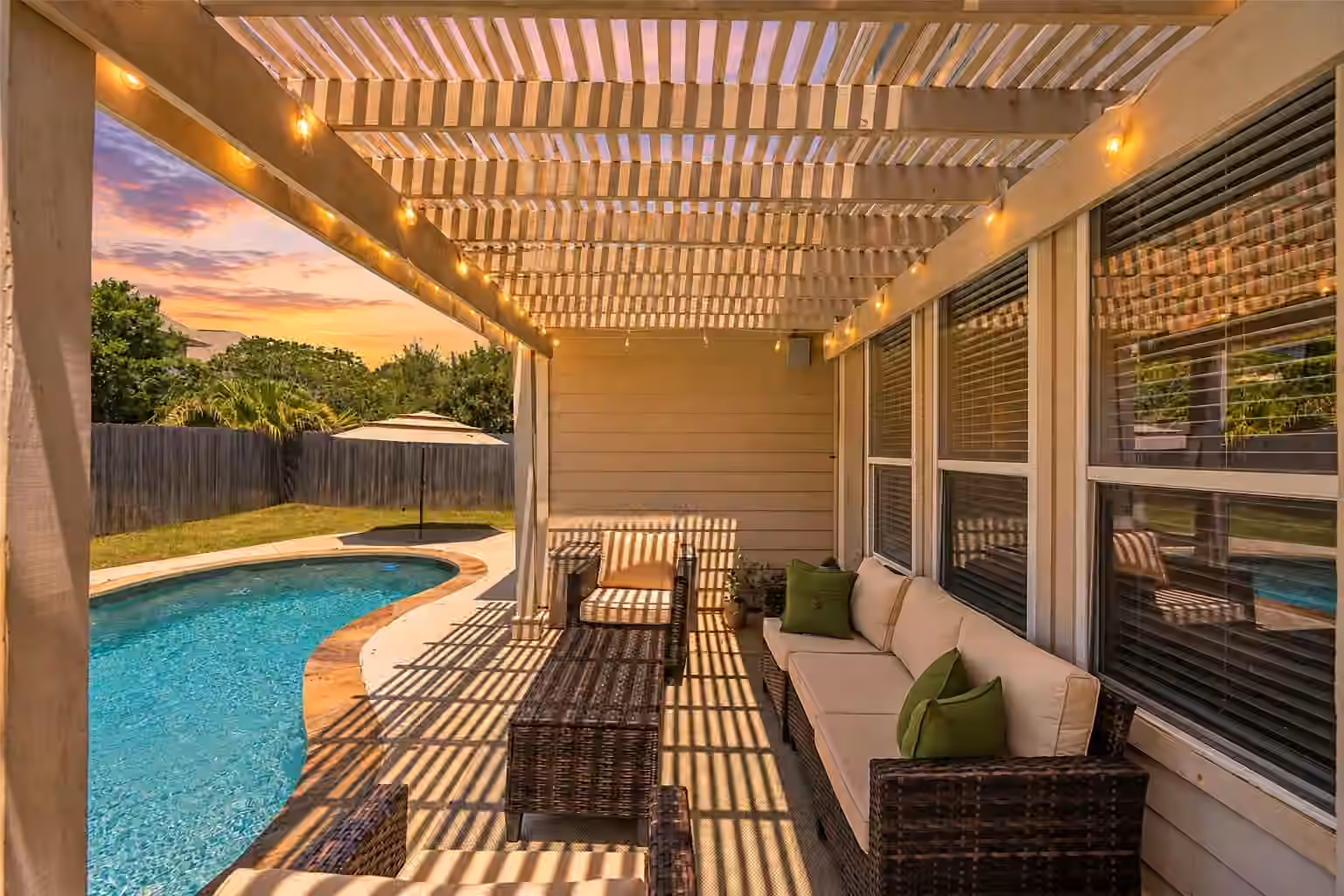 Photo 2 of 20918 Field Manor Lane, Katy, TX