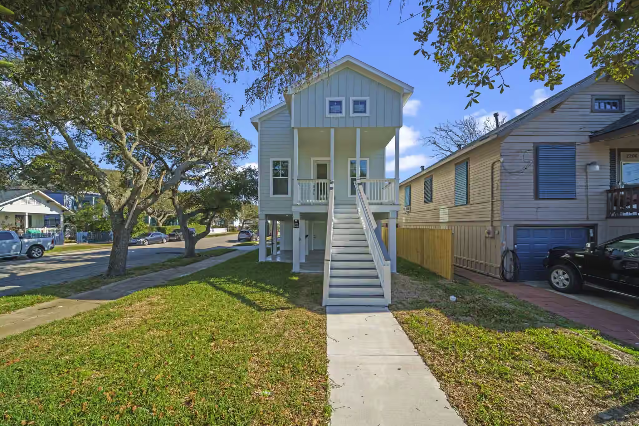 Photo 3 of 2202 31st Street, Galveston, TX