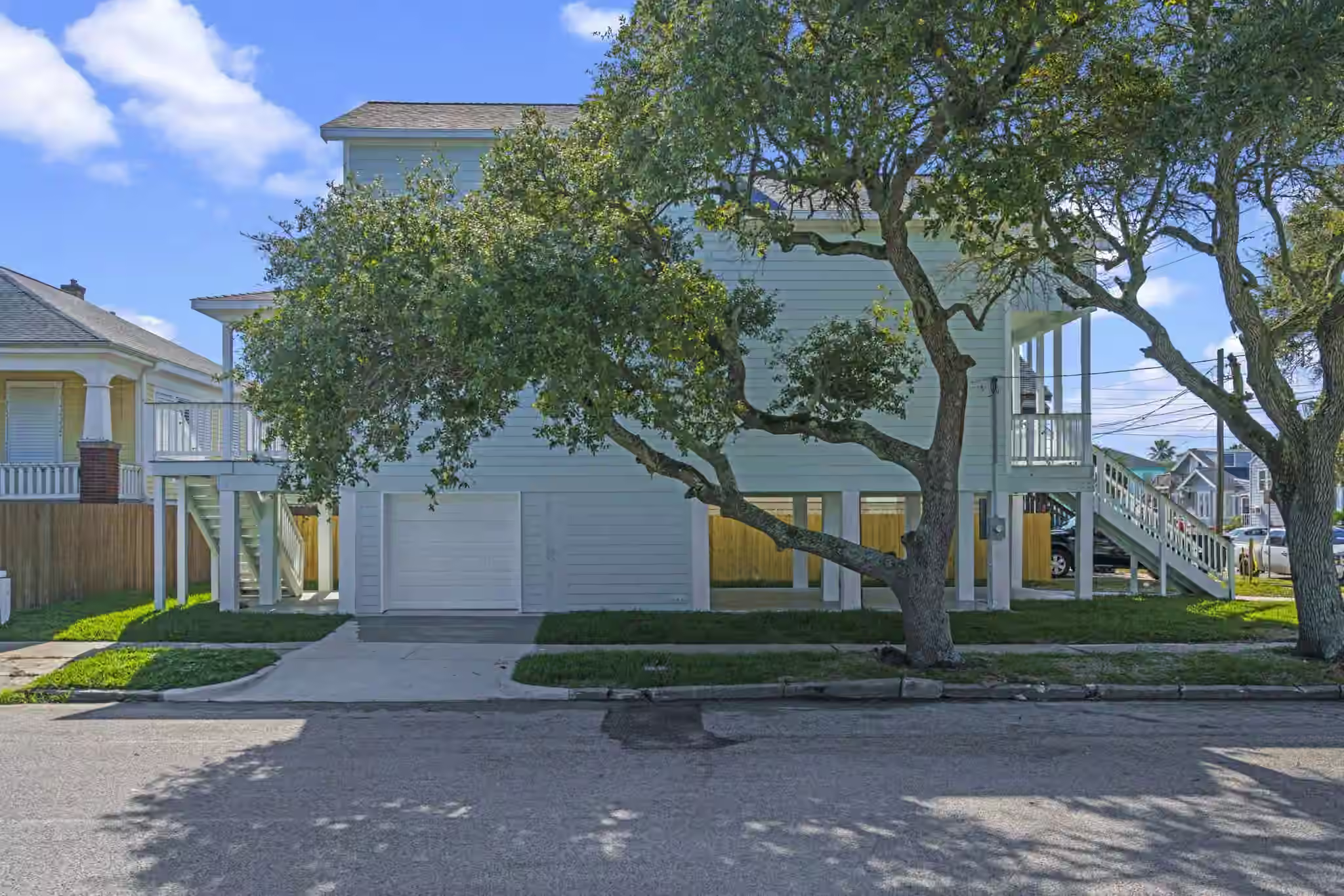 Photo 7 of 2202 31st Street, Galveston, TX