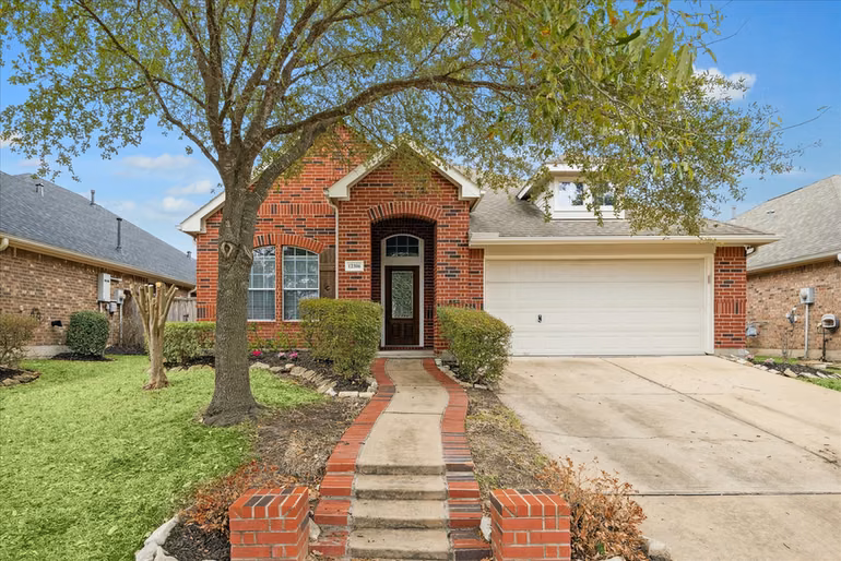 Photo 2 of 12306 W Elizabeth Shore Loop, Cypress, TX