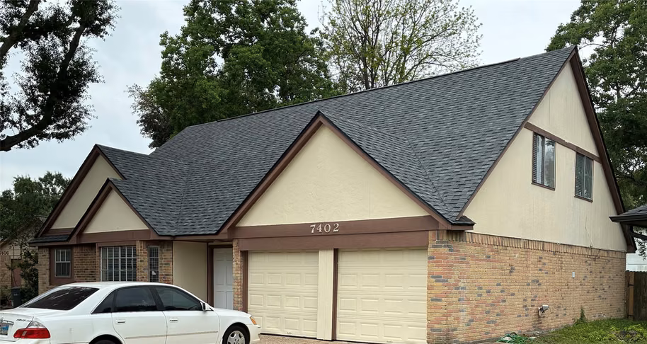 Photo 3 of 7402 Thicket Trail Drive, Humble, TX