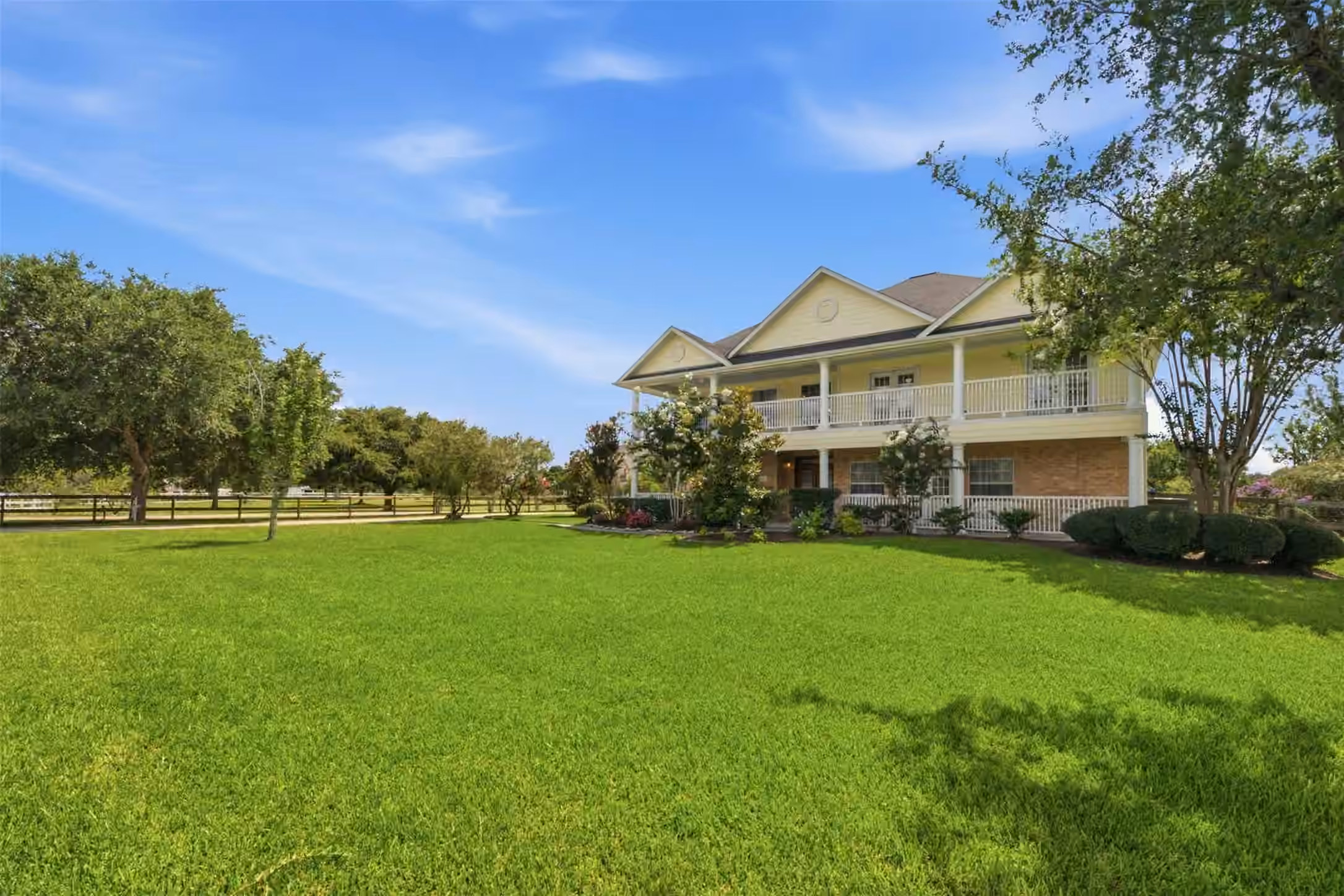 Photo 5 of 1727 Wild Mustang Canyon Lane, Katy, TX