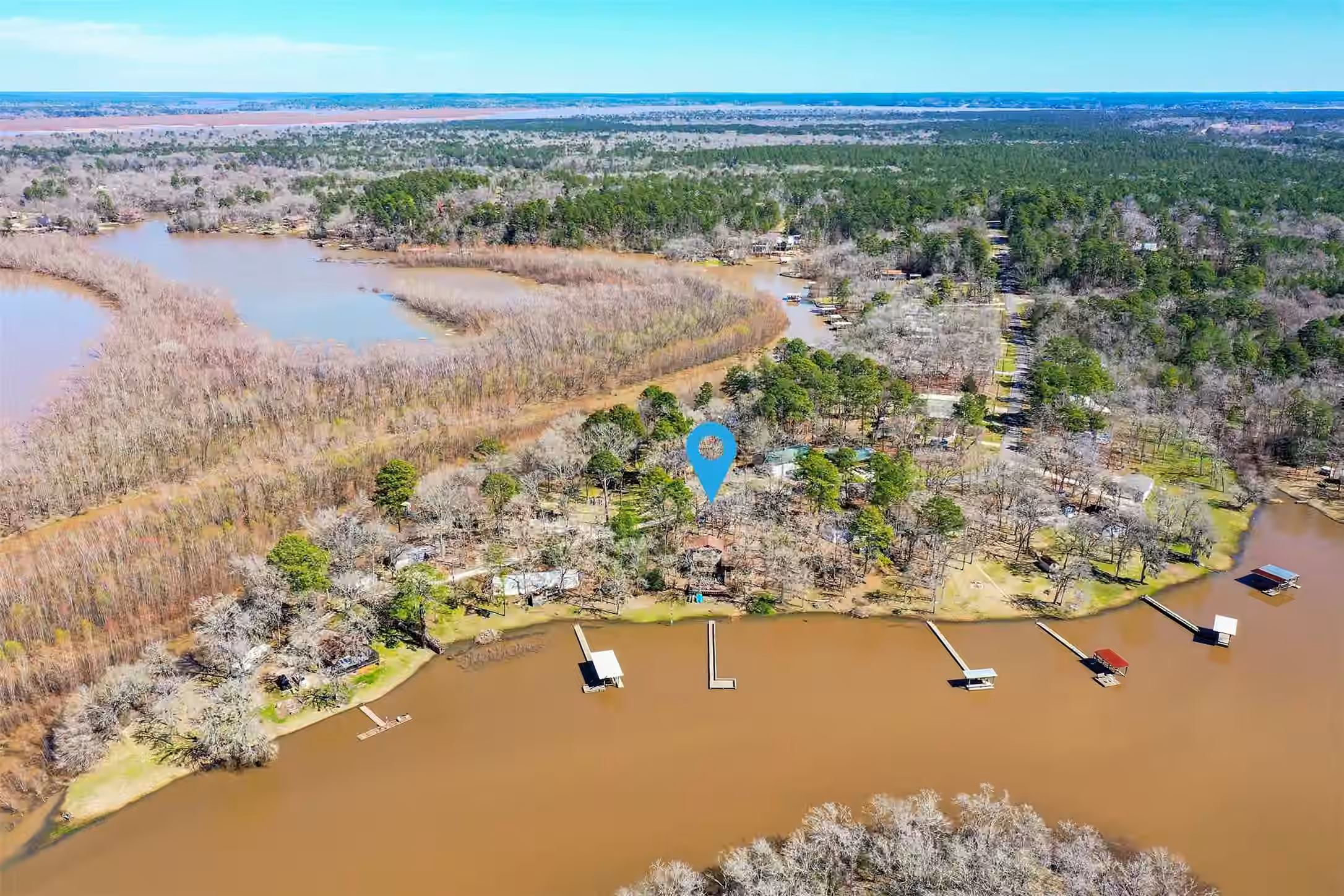 Photo 3 of 431 Shoreline Drive, Huntsville, TX