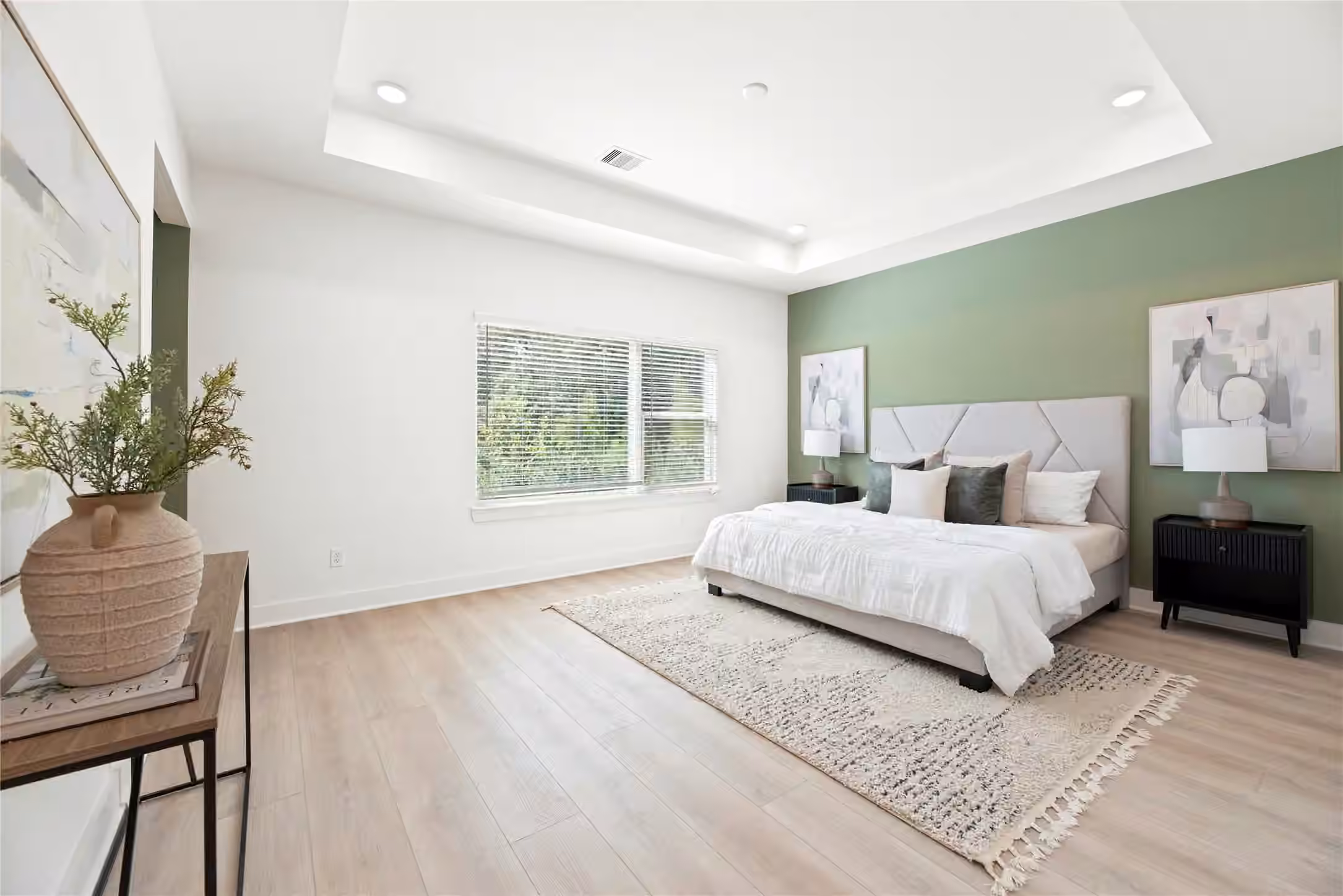 Photo 4 of 1310 Neiman Lane, Houston, TX